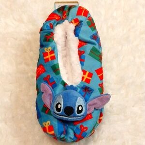 STITCH FUZZY SLIPPER SOCKS size 7-9.5